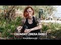 Piesek Chomsky i artystka z Nowej Zelandii za darmo sprzątają Toruń.